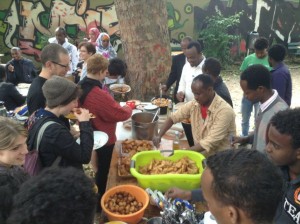 Kleines Lapedusa in Hanau Fest an der Metzgerstraße mit leckerem somalischem und eritreischem Essen